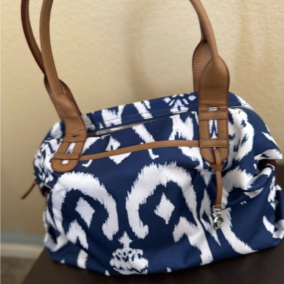 Stylish Navy Blue and White Ikat Patterned Women's Bag - Picture 2 of 8